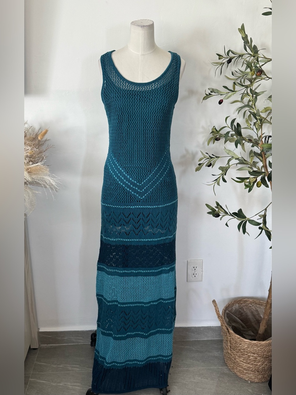 Tommy Bahama Teal Crochet Knit Maxi Dress Size M Resort Beach Cover Up